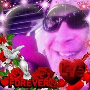 Meet your Posher, Larry